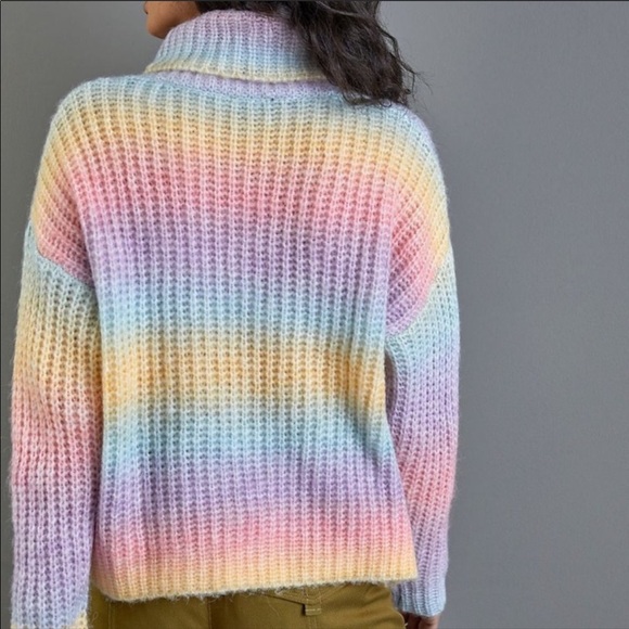 Line And Dot Rainbow Turtleneck Sweater 